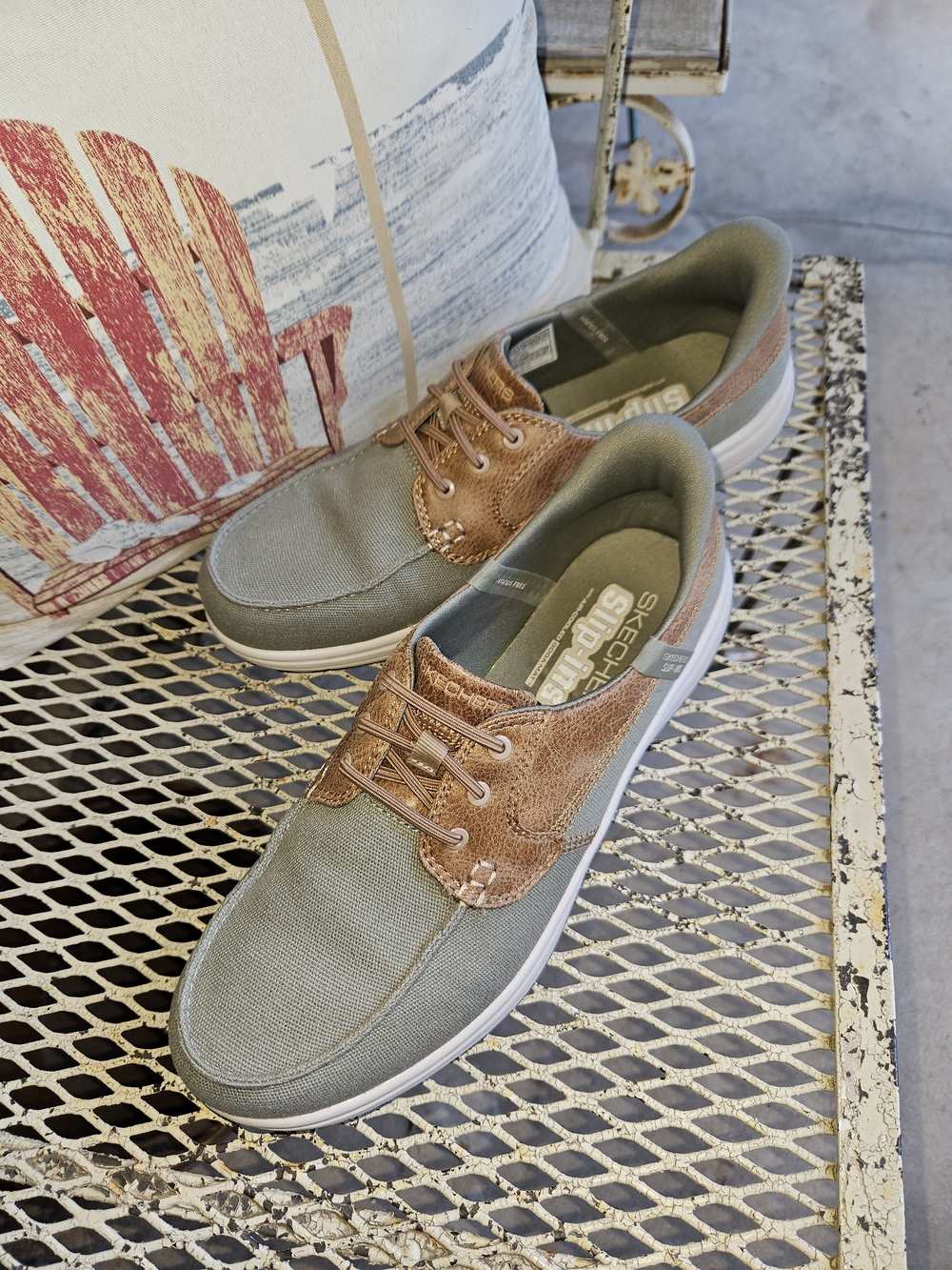 Skechers Womens 9.5 - Picture 8 of 16